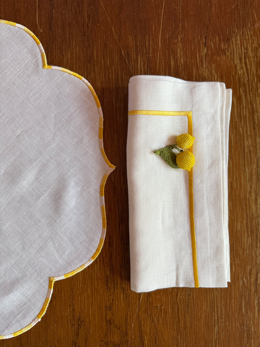 NAPKIN WITH LEMON